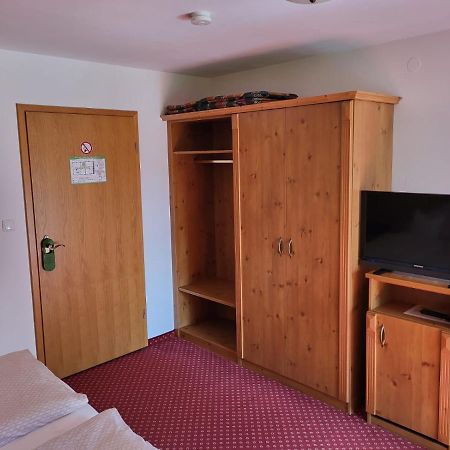 Gaestehaus Schwarz Prien am Chiemsee Εξωτερικό φωτογραφία